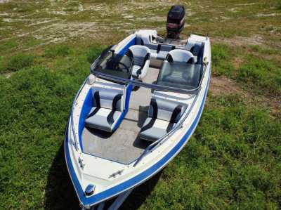 SpeedBoat 15.5 Ft + Mercury 90hp  Low Hrs using , for SALE !!!