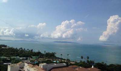 View Talay Condo 3B for Sale Direct Access to the Beach 