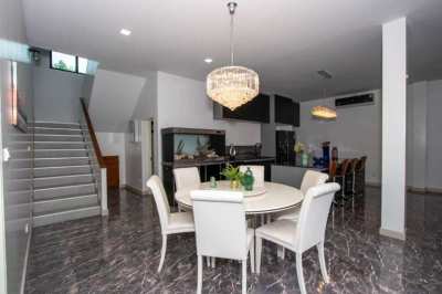 Modern 4 Bedroom Pool Villa In San Phi Suea (CITY708)