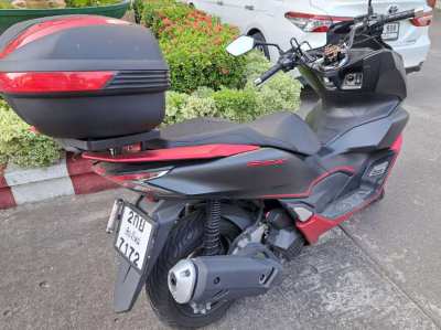 PCX 160 Limited Edition as new