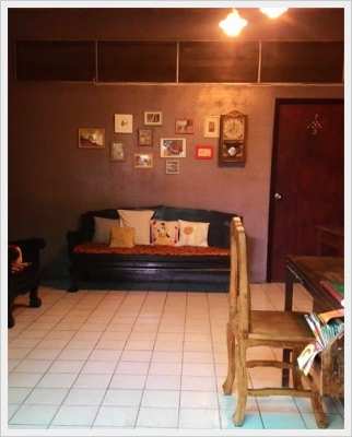 Small 25-room guesthouse in the moat behind Somphet Market near Sunday Walking Street.