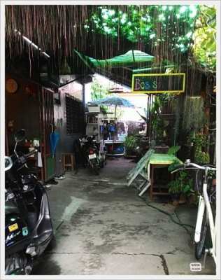 Small 25-room guesthouse in the moat behind Somphet Market near Sunday Walking Street.