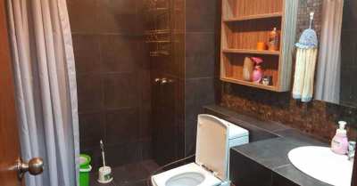 Direct Owner Renovated 2 Bedroom Unit at Baan Prompong Condo for Sale