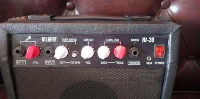 Travel / Practice Guitar 8 watt amp