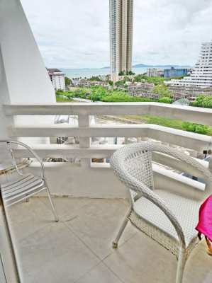 Lovely BEACH side 1 bed Condo, Jomtien, Nice SEA View 150 m from beach