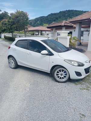 Mazda 2