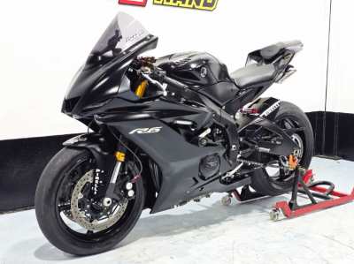 YAMAHA R6 2018 BLACK