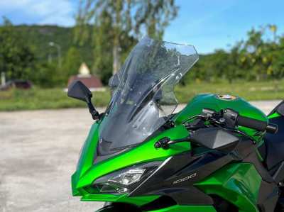 Excellent Sport-Tourer Kawasaki Ninja z1000sx