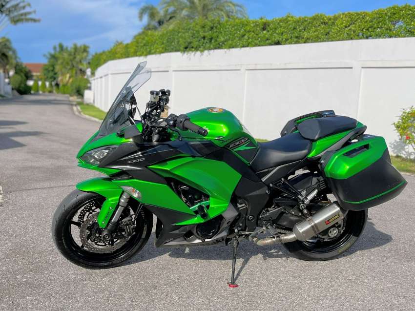 Excellent Sport-Tourer Kawasaki Ninja z1000sx