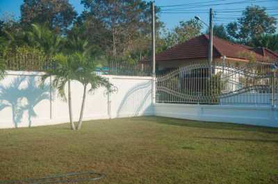 2 Pool Villas on 2 Rai in Nong Pla Lai Reduced Price!