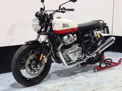 ROYAL ENFIELD - INTERCEPTOR 650 2019