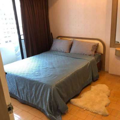 Direct Owner 1 Bedroom Unit at Saranjai Mansion Near BTS Nana for Sale