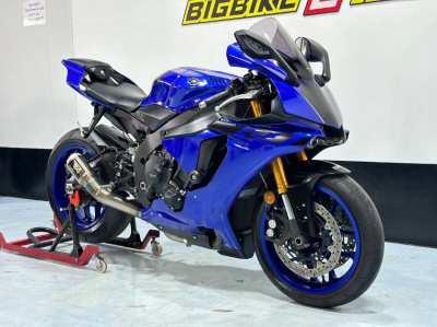 YAMAHA YZF R1 2018 BLUE BLACK