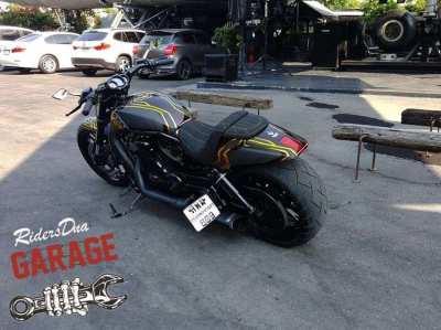 #SOLD# RidersDNA Custom Gold Carbon Harley Davidson V-rod Muscle 2009