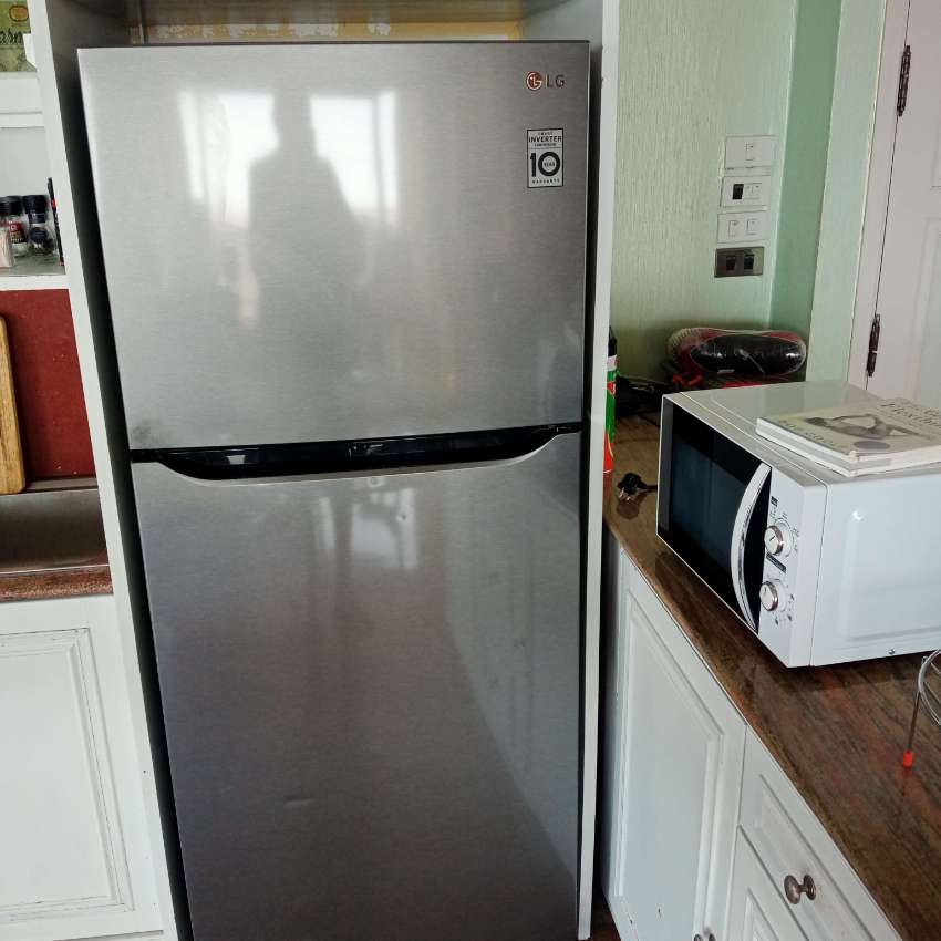 LG Smart inverter 14 cube refrigerator bought one year ago Household