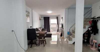 Direct Owner 3 Bedroom House in Bang Na Bangkok for Sale