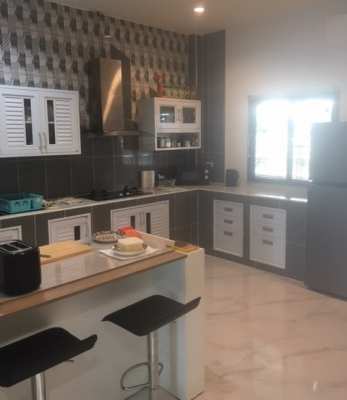 Beautiful fully furnished quality 3bedroom 2bathroom house