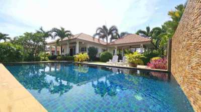 New price 7,900,000 THB for this attractive 3 bedroom pool villa!