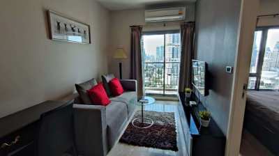 Direct Owner 1 Bedroom Unit at The Crest 34 Luxury Condo for Sale