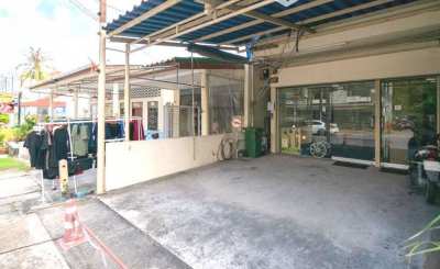 Commercial shop/house/office for Sale 