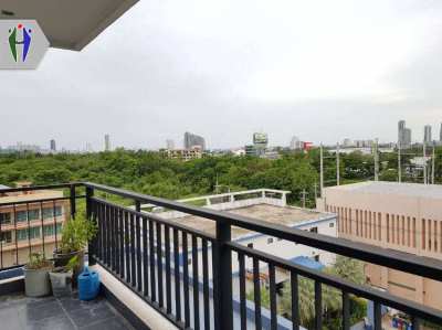 Condo 51 sqm Corner unit, High Floor for Rent Close to South Pattaya. 