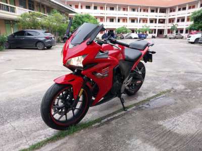 Honda CB500R ( ONLY 6700 km )