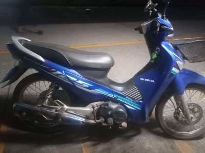 Honda WAVE 125i bike 2010 model less than 21000 K.M for 24000 baht