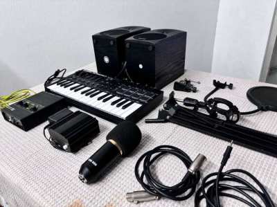 Audio Interface + Microphone + Midi Controller + Monitor Speaker Set