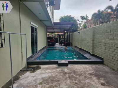 Single house Pool Villa for rent in Pratumnak, 3 bedrooms for rent, 40