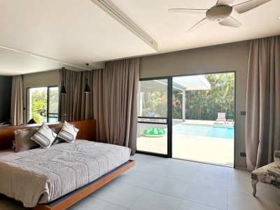 Modern style pool villa in Rawai 