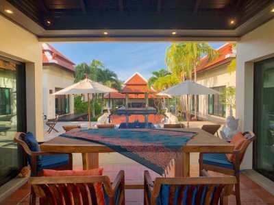 5 bedroom villa at Nai Harn Baan Bua Phuket 