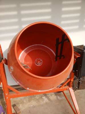 Cement mixer (electric)