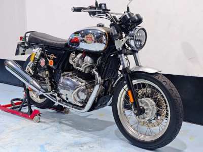 Royal Enfield Interceptor 650 - Silver Classic Style