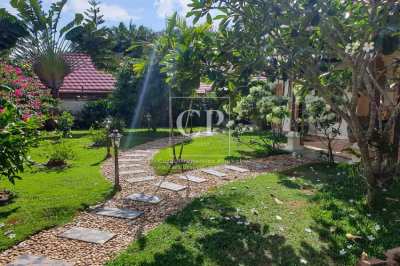 Harmonious, Tropical 4 Bedroom Pool Villa in Cherngtalay, Phuket