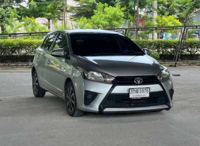 Toyota Yaris Eco 1.2 J Auto 2014 