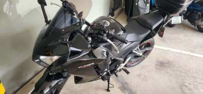 HONDA CBR 300 R 