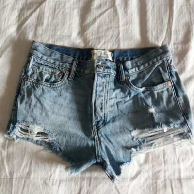 25 We The Free People Loving Good Vibrations Denim Cut Off Shorts 