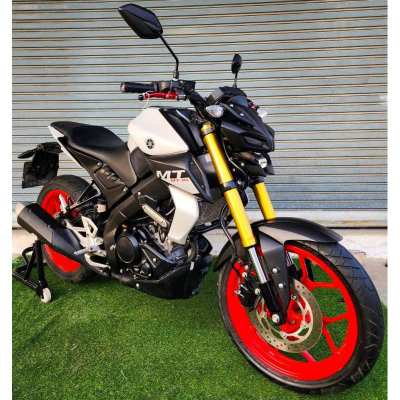 Yamaha MT - 15