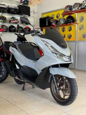 HONDA PCX 160 ABS 2023 with Traction control 