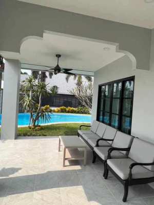 H391 Pool Villa 5 Bedrooms For Rent in Map Prachan Pattaya