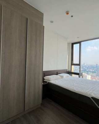 Direct Owner 2 Bedroom Unit at Whizdom Essence Sukhumvit Luxury Condo