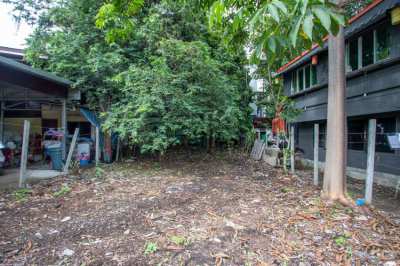 City Land for Sale Near Wat Suan Dok (CITYLAND009)