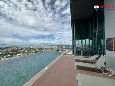 Pattaya Posh 2 Bedroom Sea View Condo for Rent