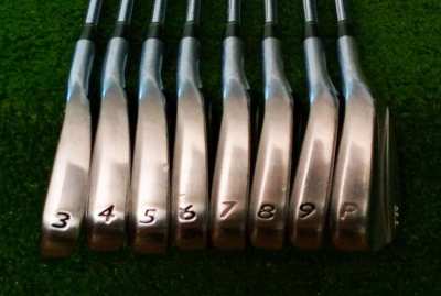 PRGR TR model 900 forged iron set 3-PW