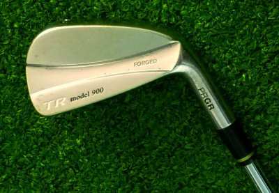 PRGR TR model 900 forged iron set 3-PW