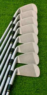 PRGR TR model 900 forged iron set 3-PW