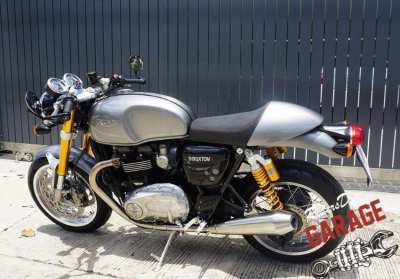 Beautiful Triumph Thruxton R 1200 T120 2016 Only 1 Owner 