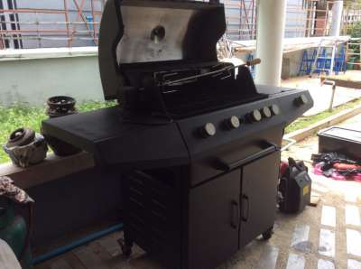 Gas grill