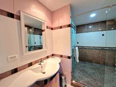 Pattaya 3 bedroom 3 bathroom  house for sale REDUCED Selling price 