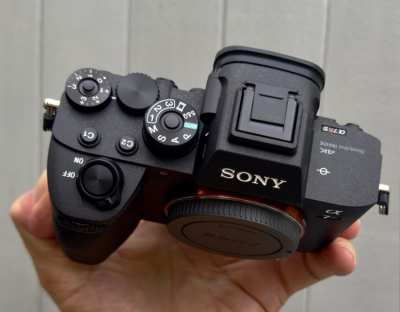 SONY A7R IV 35mm Full-Frame (Shutter: 360) 61.0MP + (2) 64GB Lexar 120